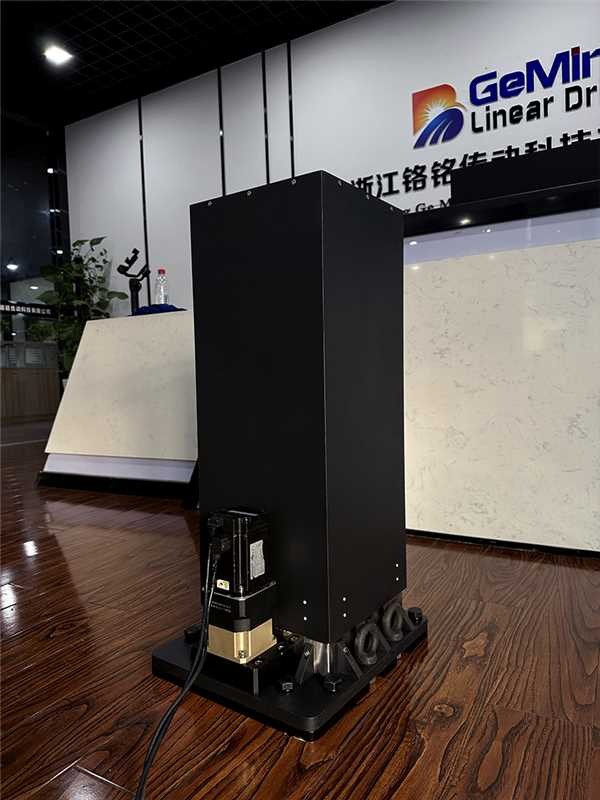 HTG3 lifting column configured as a vertical axis for industrial robot lifting